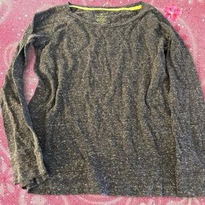 American Eagle Outfitters Long Sleeve Heathered Charcoal Gray Tee with Lime Trim